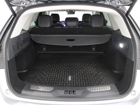 Used 2024 Lincoln Nautilus Reserve image 8