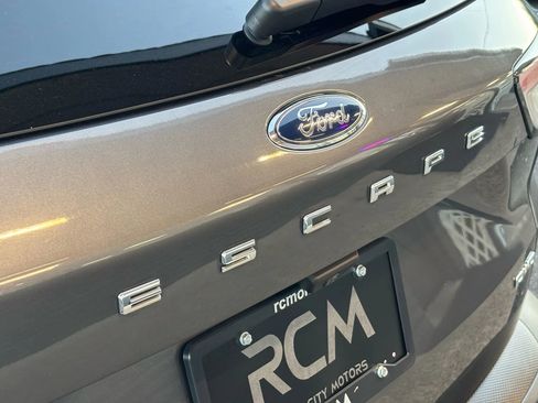 Used 2021 Ford Escape SE AWD/4WD image 12