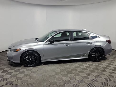 Certified 2025 Honda Civic Sport image 11