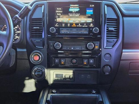 Used 2021 Nissan Titan PRO-4X w/ Pro-4x Convenience Package image 15