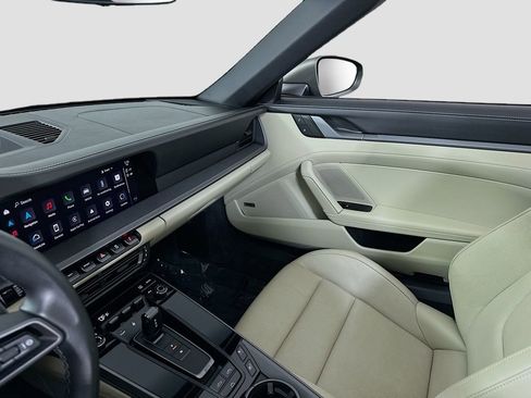 Used 2022 Porsche 911 Carrera image 26
