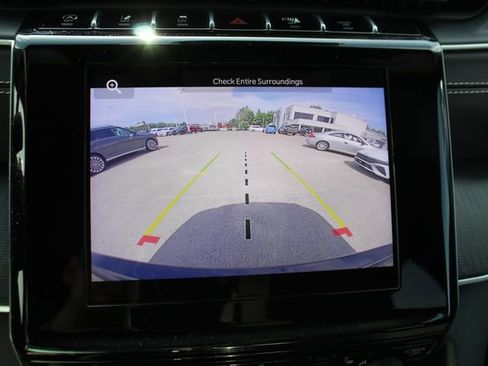 Used 2024 Jeep Grand Cherokee Altitude AWD/4WD image 19