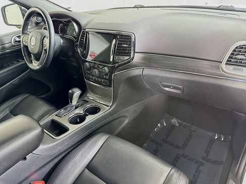 Used 2020 Jeep Grand Cherokee Limited image 33