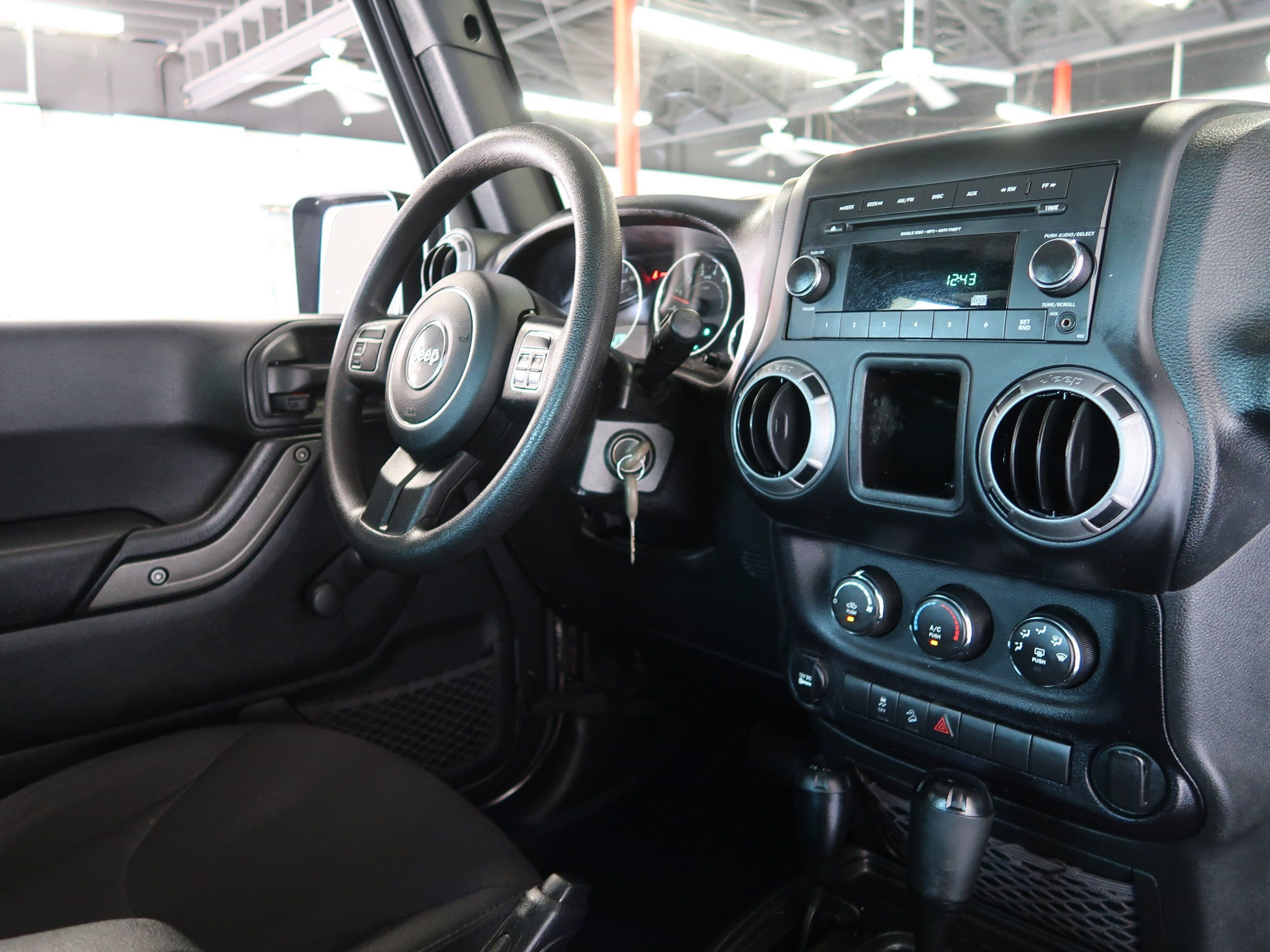 Used 2017 Jeep Wrangler Sport AWD/4WD image 12