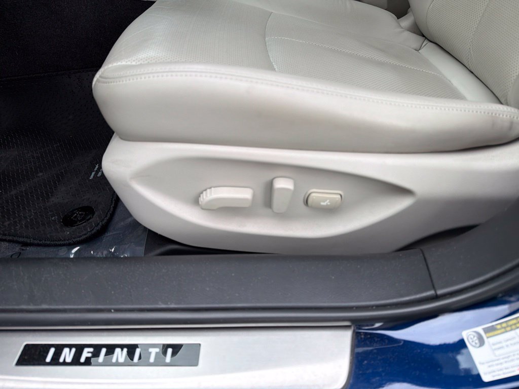 Used 2022 INFINITI Q50 Luxe w/ Cargo Package RWD image 46