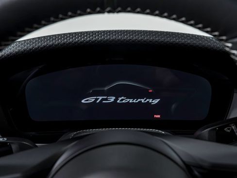 Used 2026 Porsche 911 GT3 RWD image 15