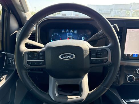 Used 2025 Ford F350 Lariat w/ Lariat Ultimate Package AWD/4WD image 20