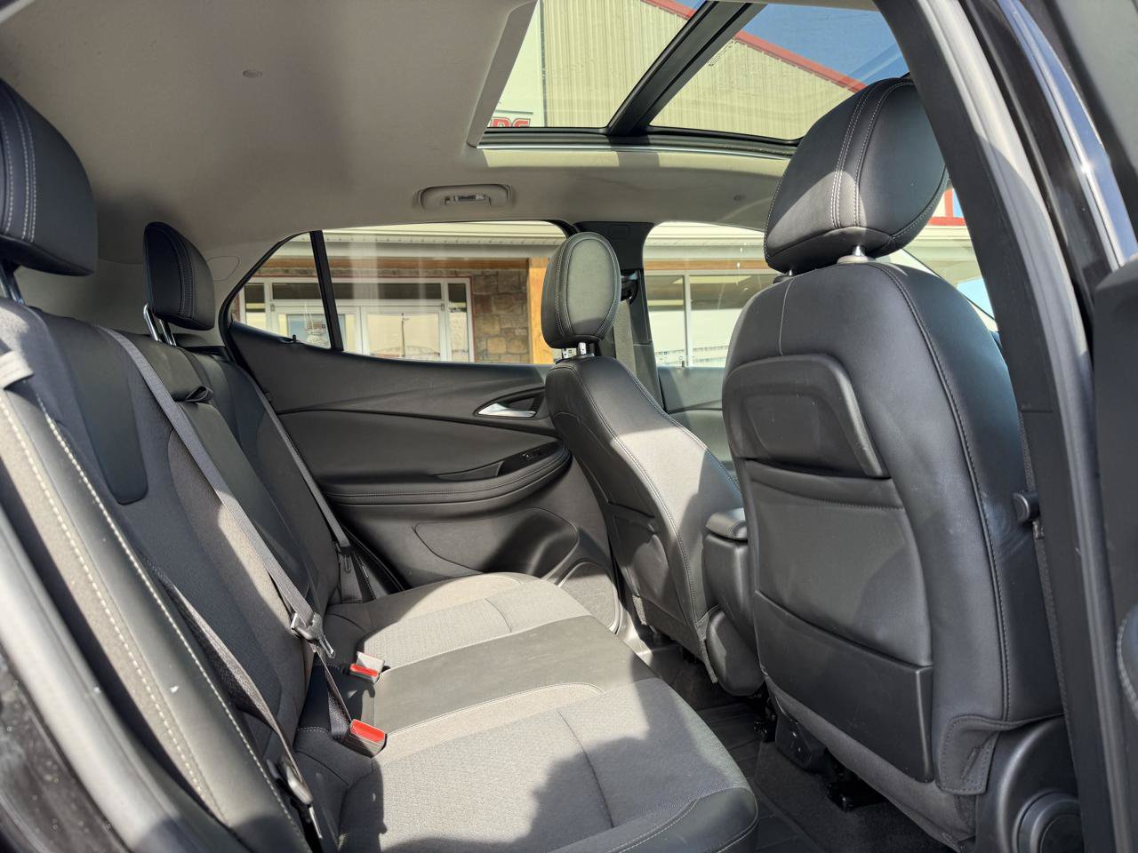 Used 2023 Buick Encore GX Select w/ Experience Buick Package FWD image 21