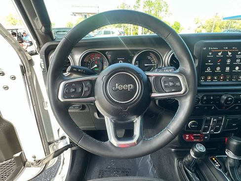 Used 2023 Jeep Wrangler Unlimited Rubicon 4xe w/ Cold Weather Group AWD/4WD image 11