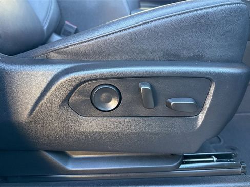 Used 2024 Chevrolet Tahoe LT image 29