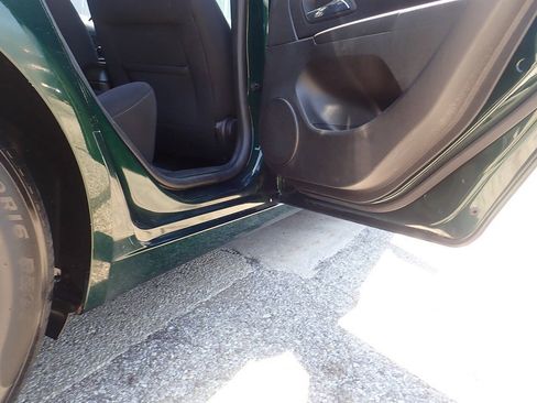 Used 2015 Chevrolet Cruze LT FWD image 28