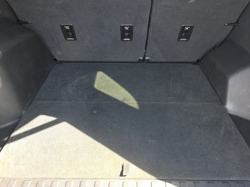 Used 2018 Chevrolet Equinox LT image 24