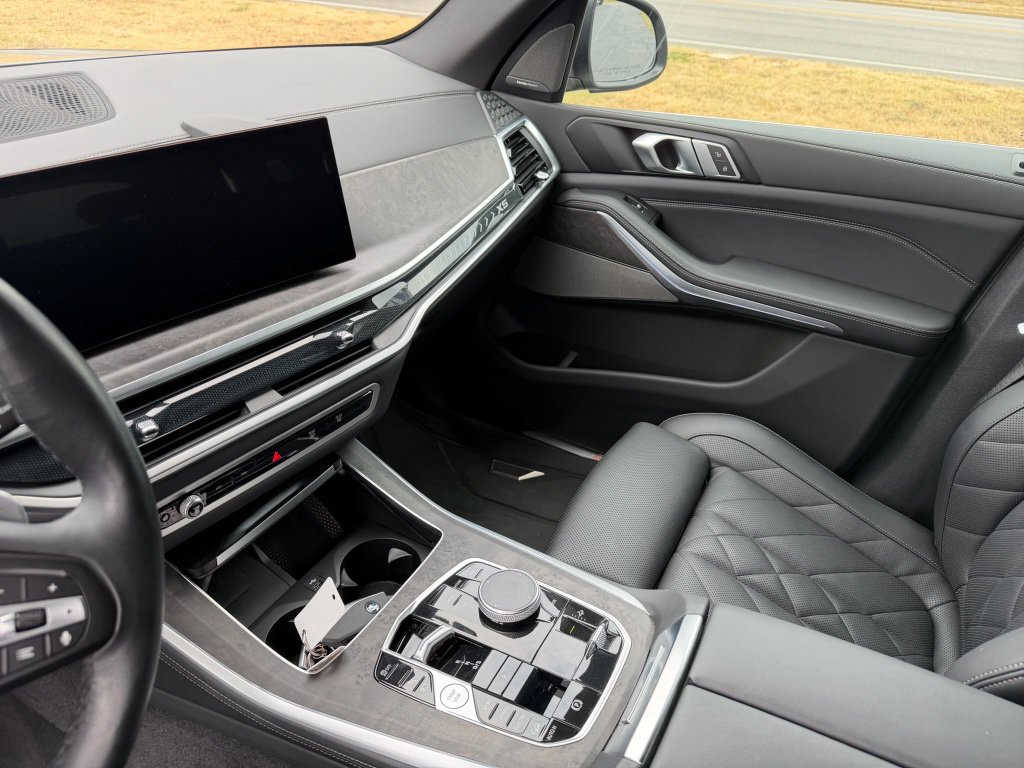 Used 2024 BMW X5 xDrive50e w/ Premium Package AWD/4WD image 13