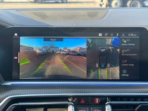 Used 2022 BMW X6 xDrive40i w/ M Sport Package image 41