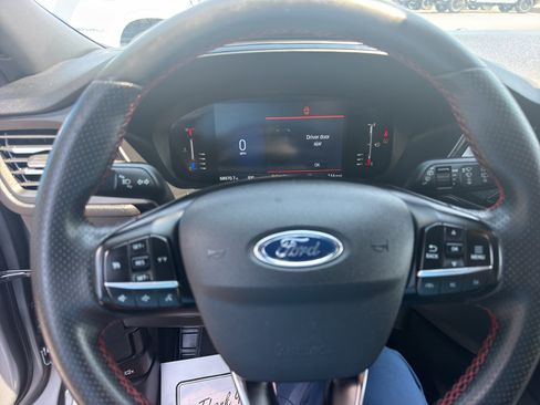 Used 2024 Ford Escape ST-Line FWD image 17