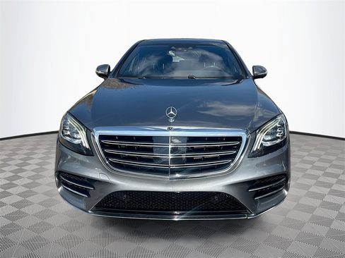Used 2020 Mercedes-Benz S 560 Sedan image 2