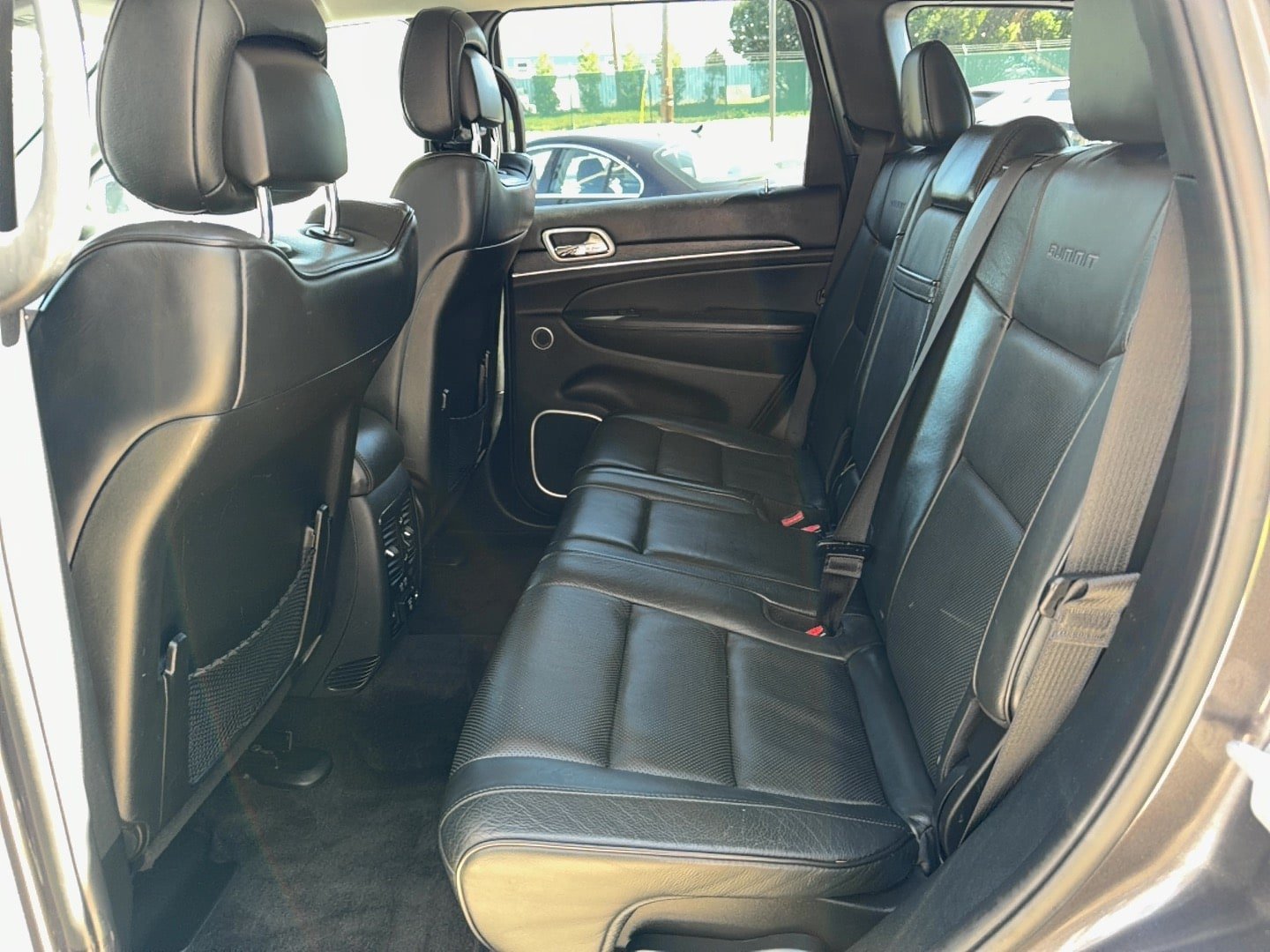 Used 2018 Jeep Grand Cherokee Summit AWD/4WD image 22