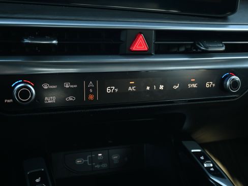 Used 2026 Kia Sorento SX Prestige w/ Olive Brown Leather Package image 23