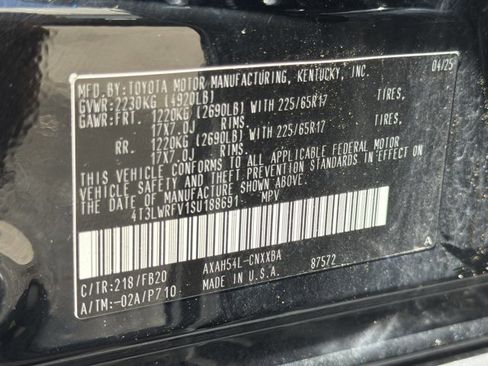 Used 2025 Toyota RAV4 LE AWD/4WD image 27