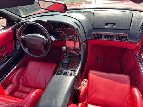 Used 1992 Chevrolet Corvette Convertible RWD image 21