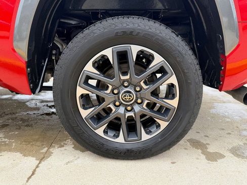 Used 2022 Toyota Tundra Limited image 7