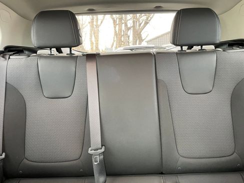 Used 2025 Buick Encore GX Preferred image 37