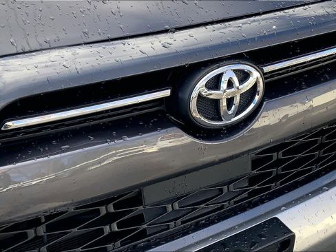 Used 2021 Toyota 4Runner TRD Off-Road Premium AWD/4WD image 50