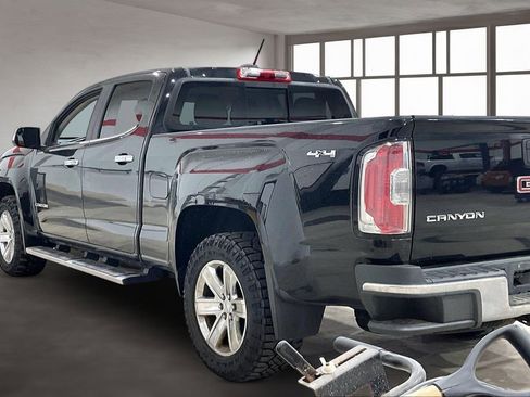 Used 2016 GMC Canyon SLT w/ Driver Alert Package AWD/4WD image 14