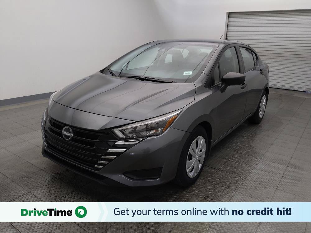 Used 2025 Nissan Versa S w/ Trunk Package FWD image 1