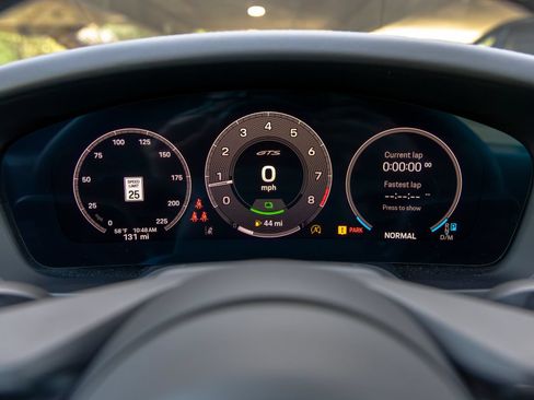 Certified 2025 Porsche 911 Carrera 4 GTS AWD/4WD image 30