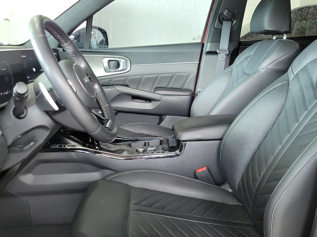 Certified 2024 Kia Sorento SX Prestige AWD/4WD image 2