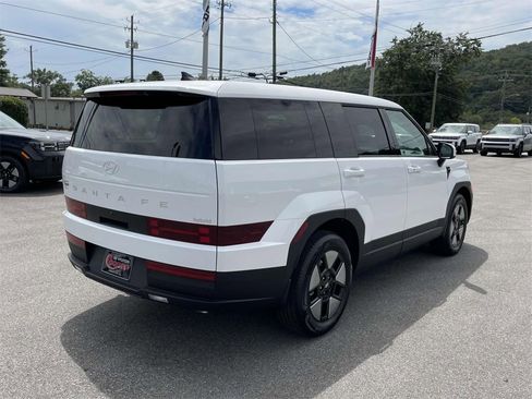 New 2026 Hyundai Santa Fe SE image 3