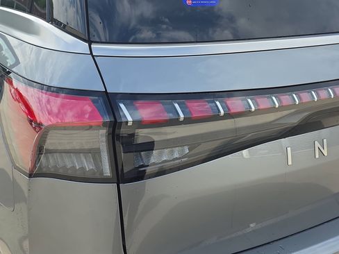 New 2026 INFINITI QX80 Luxe RWD image 33