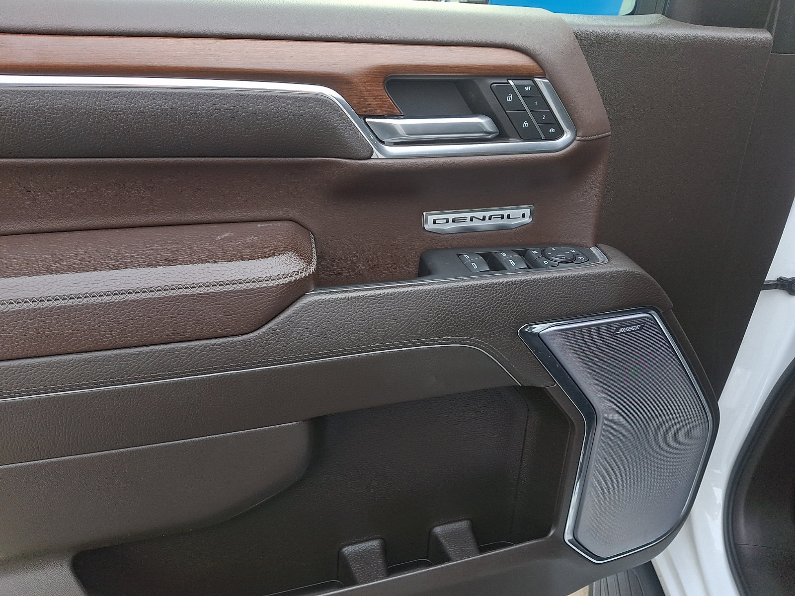 Certified 2023 GMC Sierra 1500 Denali AWD/4WD image 12
