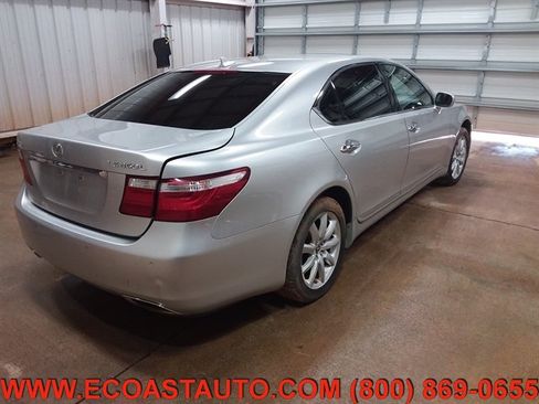 Used 2007 Lexus LS 460 L RWD image 2