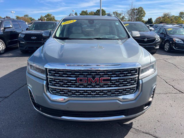 Used 2023 GMC Acadia Denali w/ Denali Ultimate Package AWD/4WD image 2