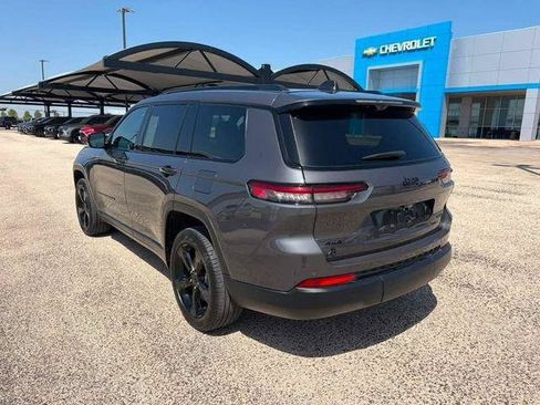 Used 2025 Jeep Grand Cherokee L Limited w/ Luxury Tech Group II AWD/4WD image 7