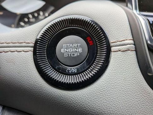 New 2026 Jeep Compass Limited image 20