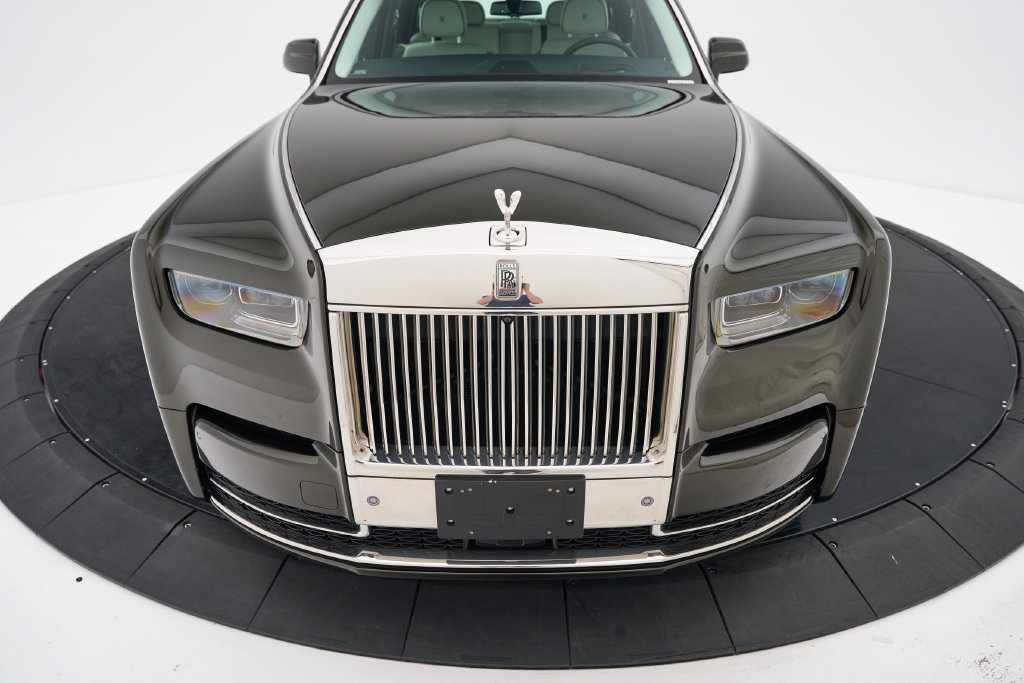 Used 2026 Rolls-Royce Phantom Extended Wheelbase RWD image 19