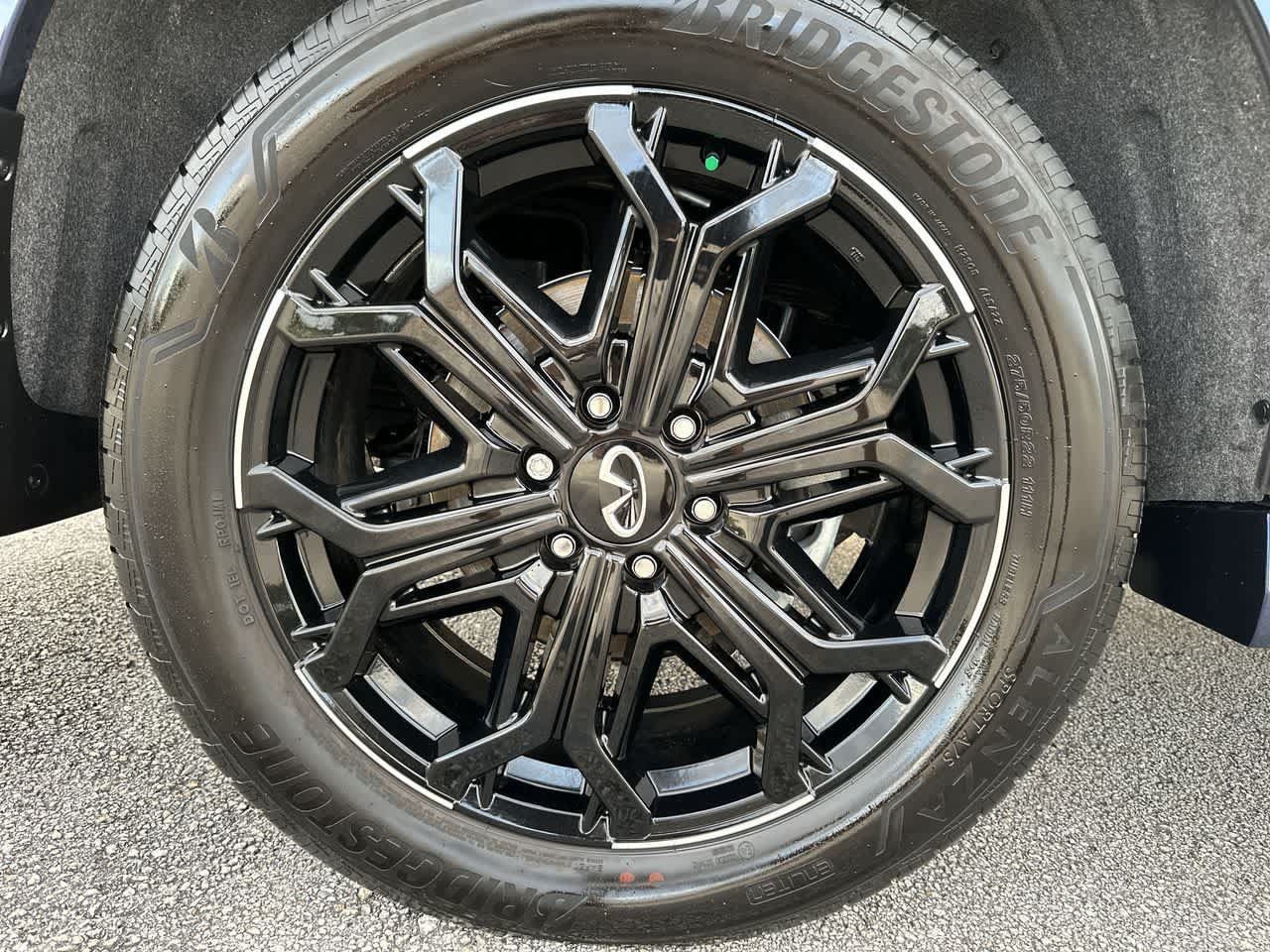 Used 2026 INFINITI QX80 4WD w/ Sport Exterior Package image 16