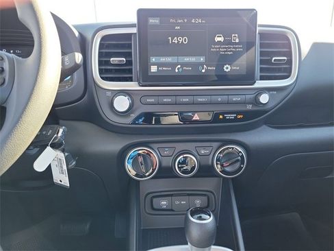 New 2026 Hyundai Venue SE image 12