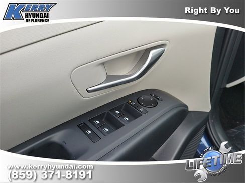 New 2026 Hyundai Tucson SE image 18