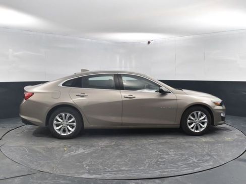 Used 2024 Chevrolet Malibu LT image 11