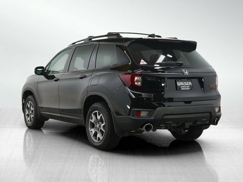 Used 2023 Honda Passport TrailSport image 3