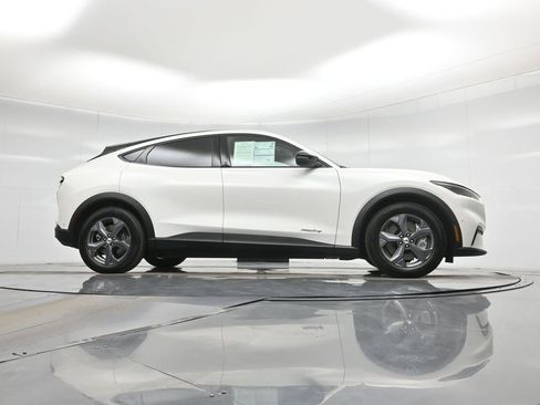 Certified 2023 Ford Mustang Mach-E Select image 4