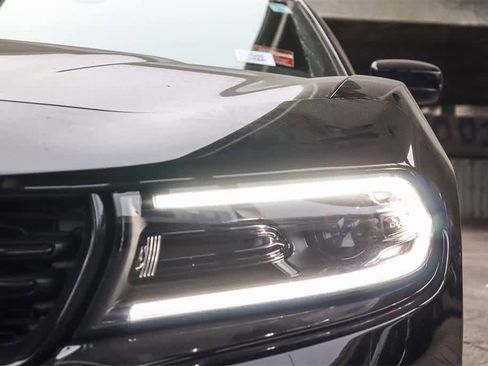 Used 2023 Dodge Charger SXT image 7