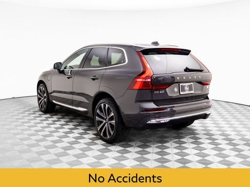 Used 2023 Volvo XC60 T8 Ultimate image 3