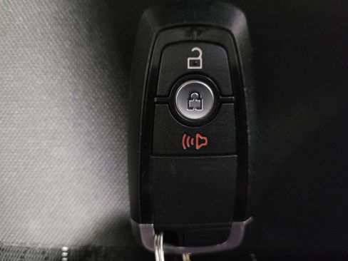 Used 2019 Ford EcoSport SE image 32