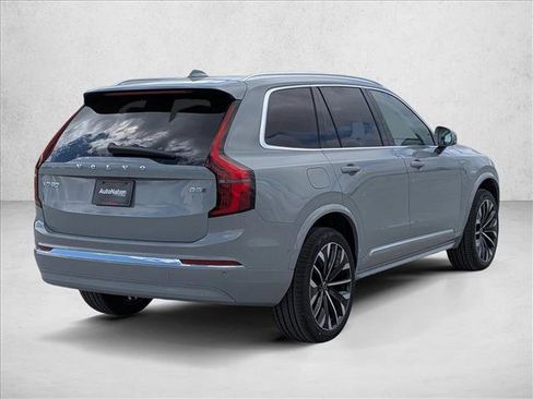New 2026 Volvo XC90 B5 Plus w/ Protection Package image 2