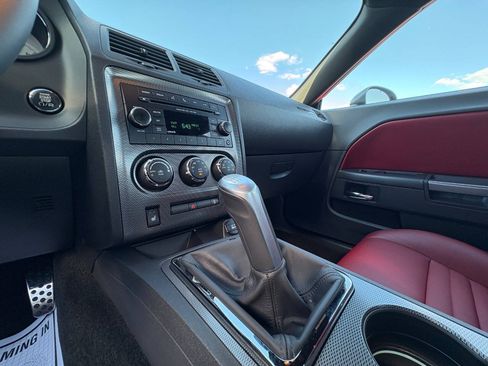 Used 2013 Dodge Challenger R/T Plus RWD image 33